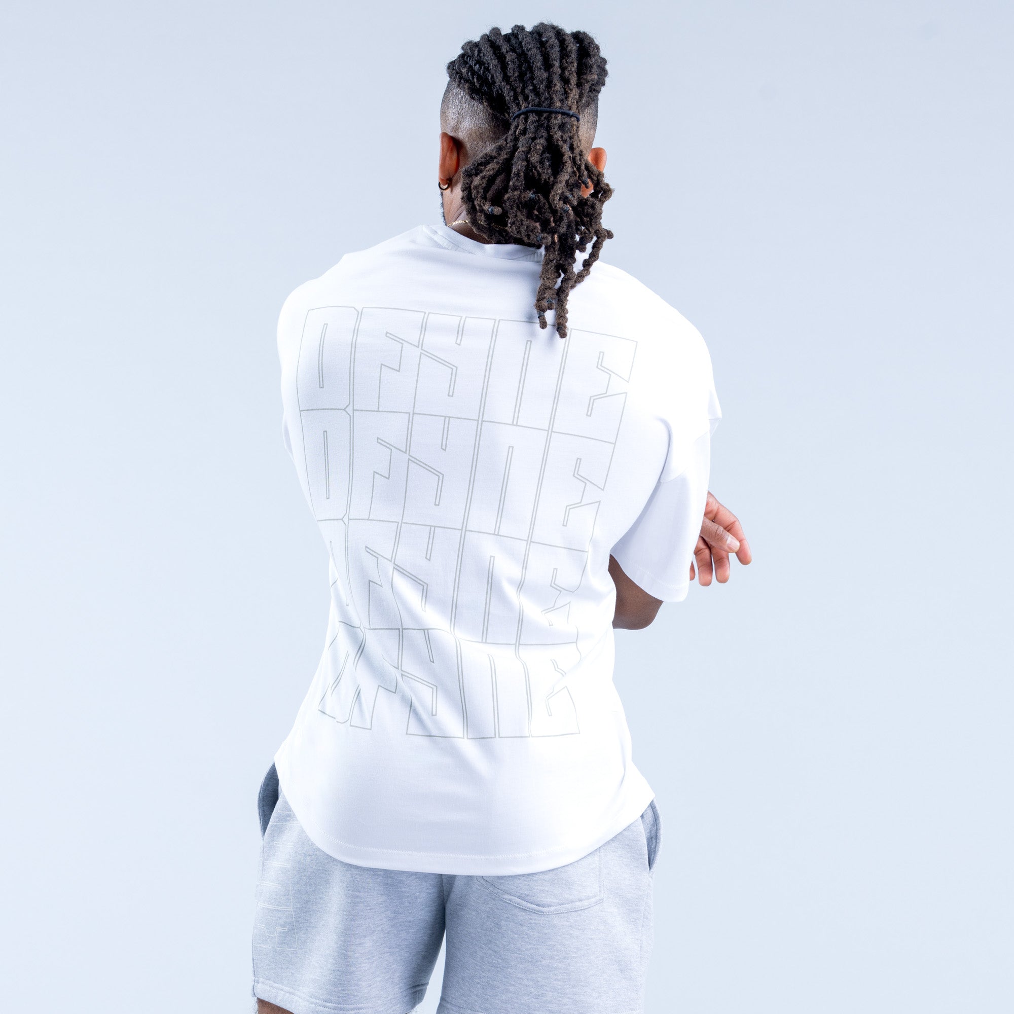 Camiseta DFYNE Recharge Graphic Hombre Blancas | 1753-BCJZD