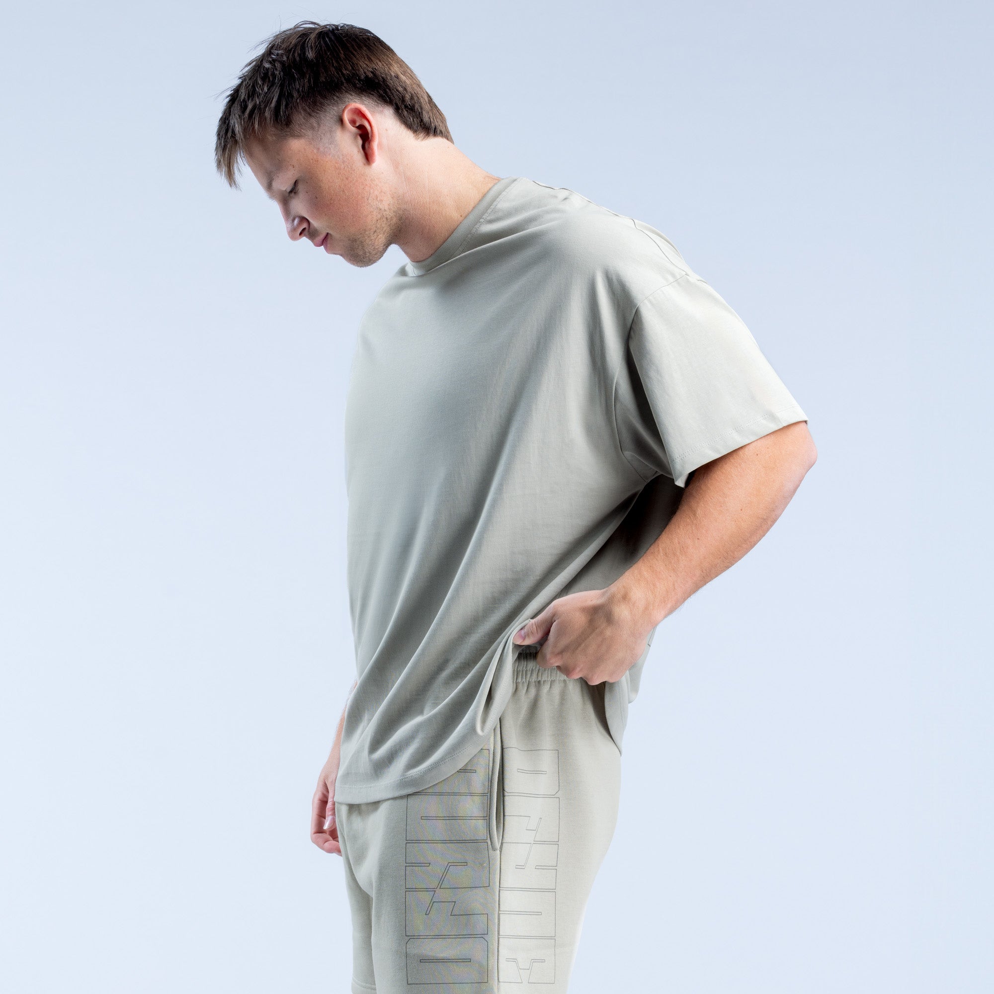 Camiseta DFYNE Recharge Graphic Hombre Gris | 2706-NAJVC