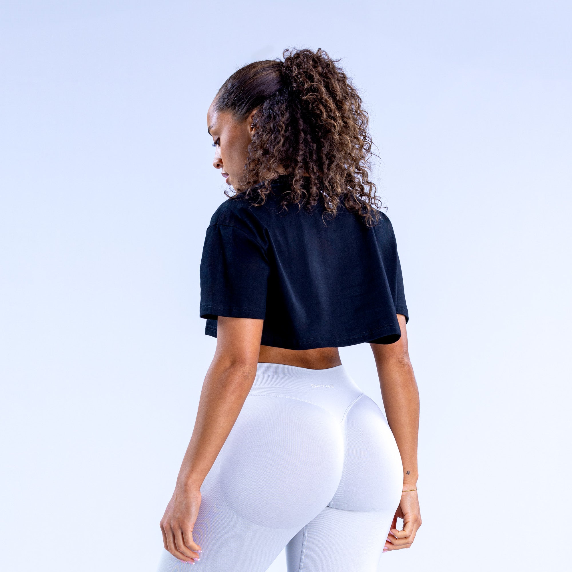 Camiseta DFYNE Revive Crop Mujer Negras | 4329-SNTLI