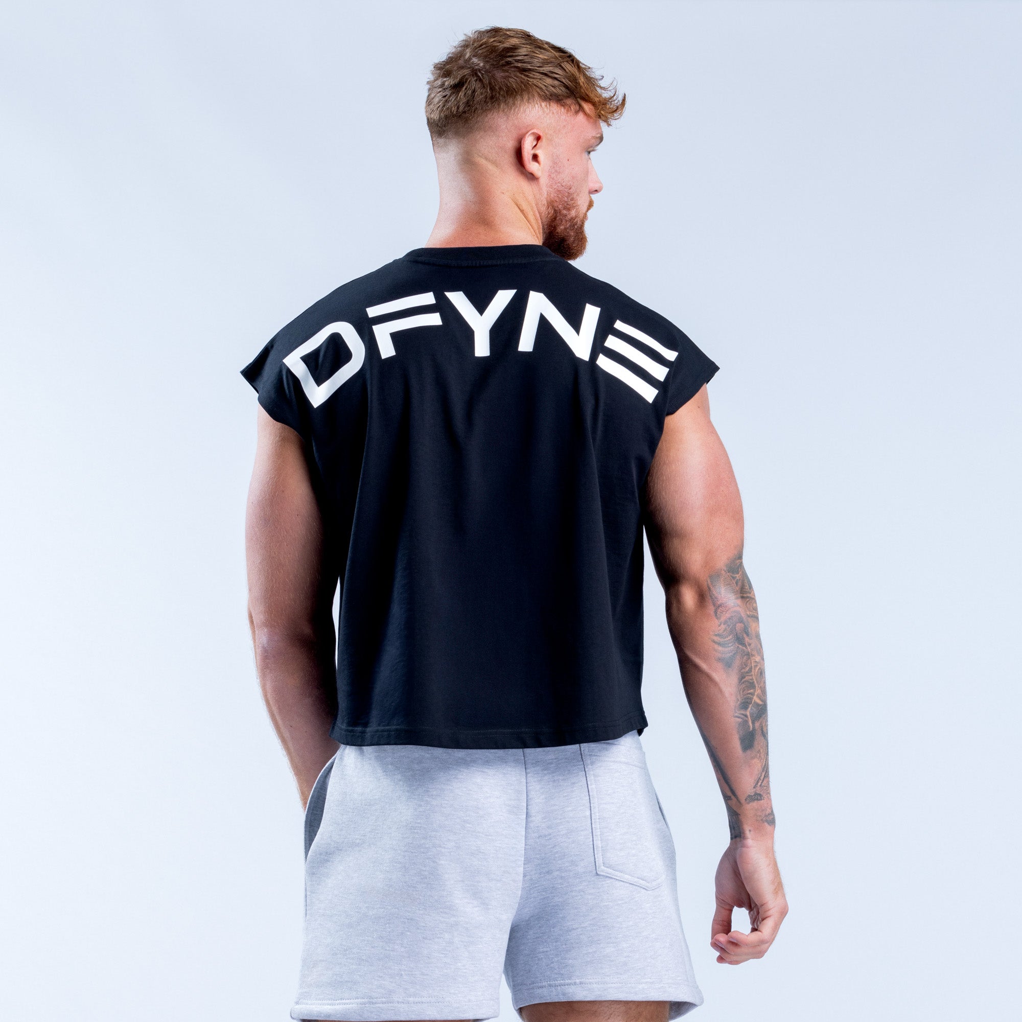 Camiseta sin Manga DFYNE Signature Crop Hombre Negras | 9764-UQGYV