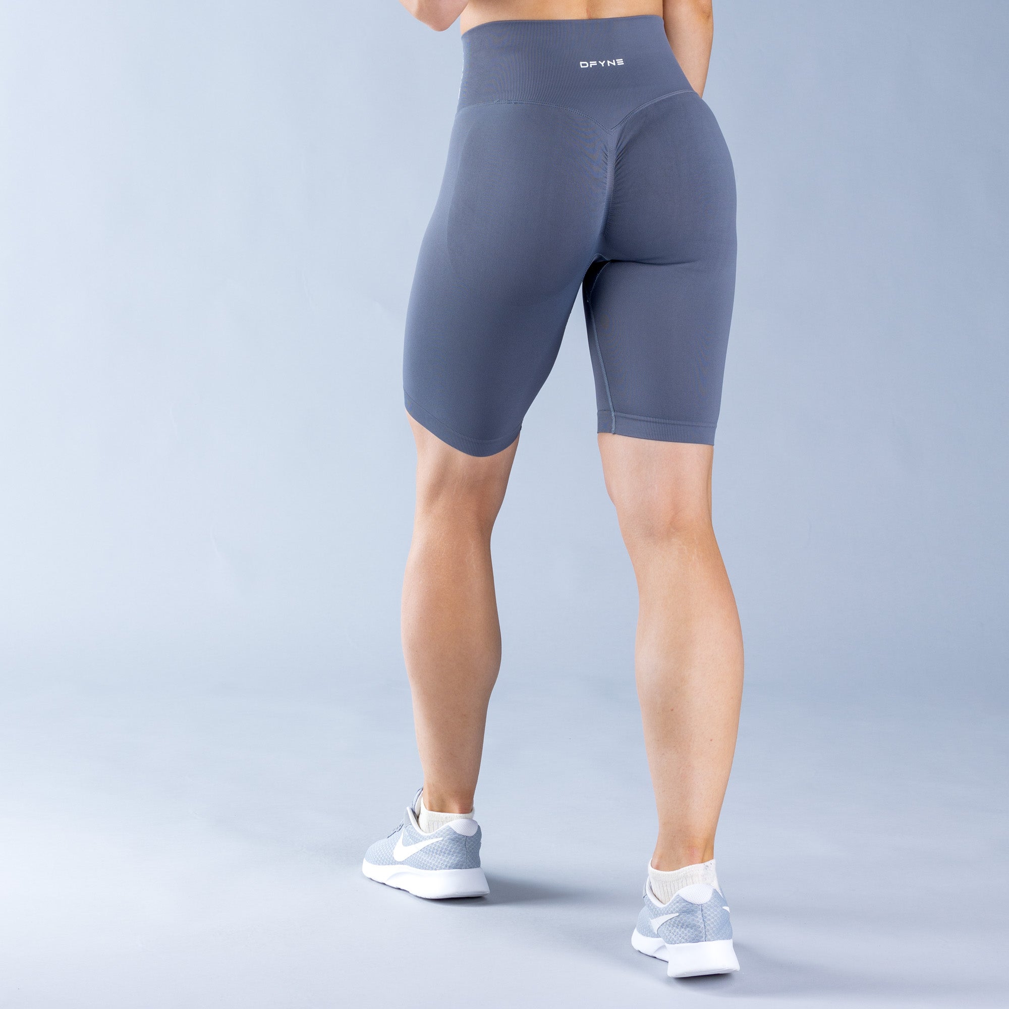 Shorts DFYNE Dynamic Mujer Gris Oscuro | 8623-SNLIP