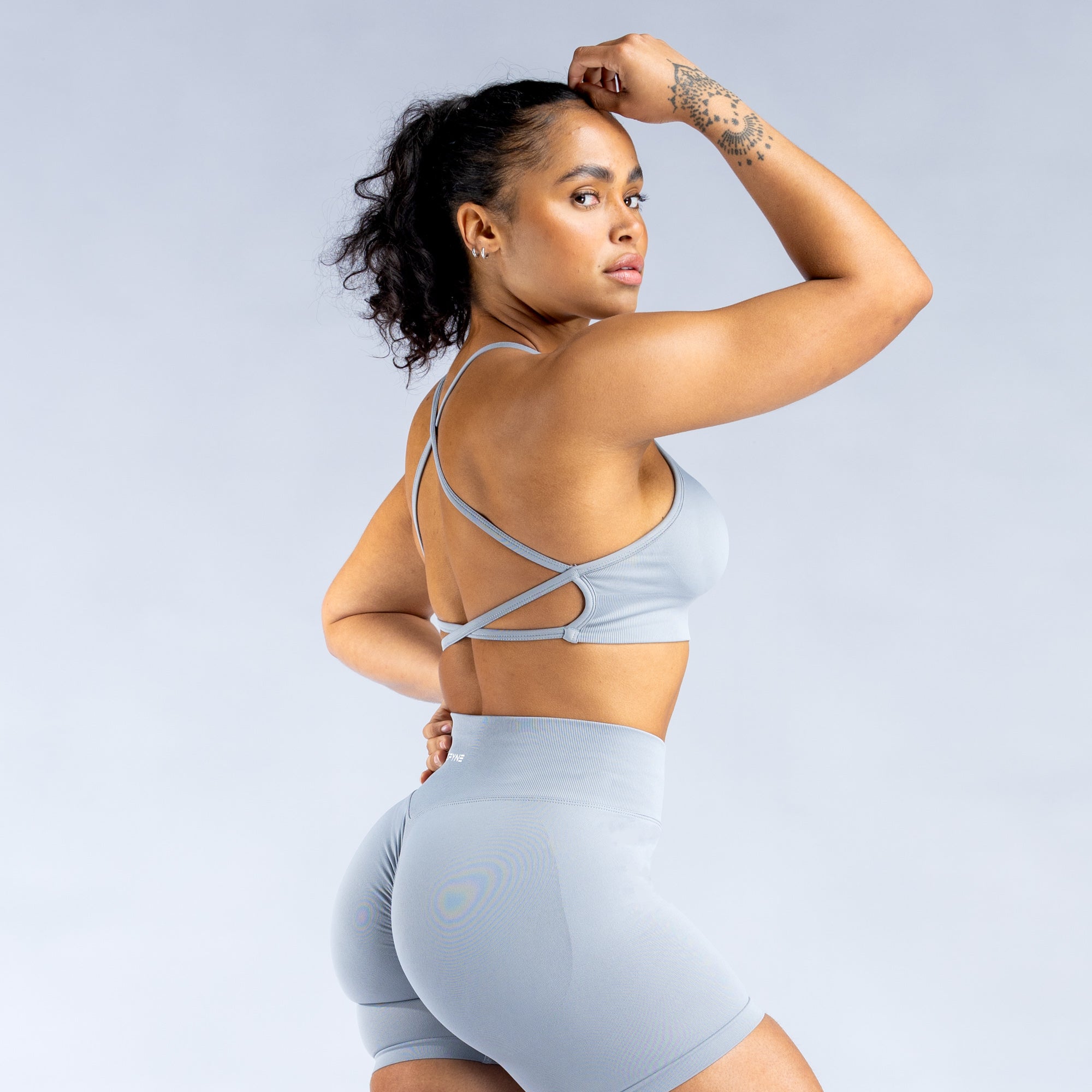 Sujetador Deportivo DFYNE Dynamic Backless Mujer Gris Claro | 9731-YSRLN