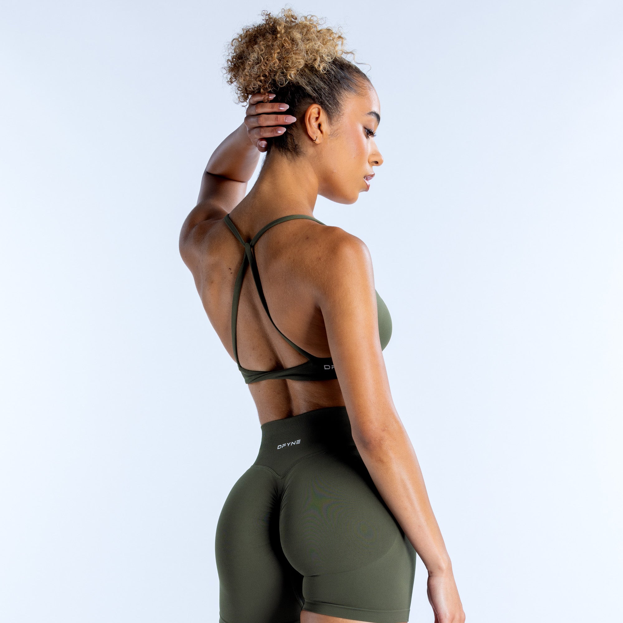 Sujetador Deportivo DFYNE Dynamic Twist Back Mujer Verde Oliva | 6154-FTVEI